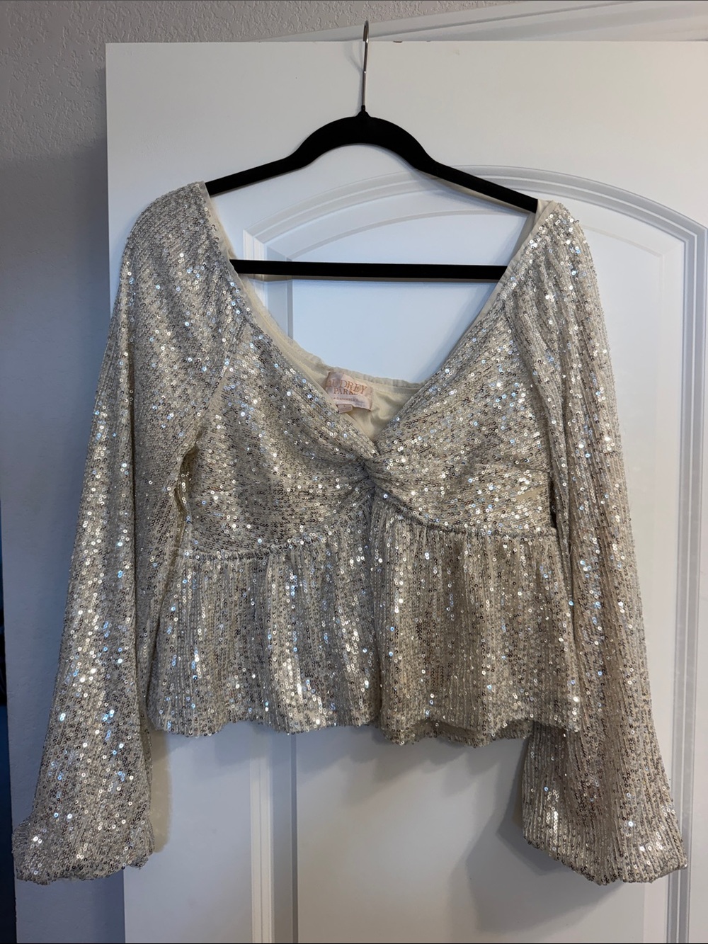 Sequin Twist Front Peplum Top - Silver/Cream